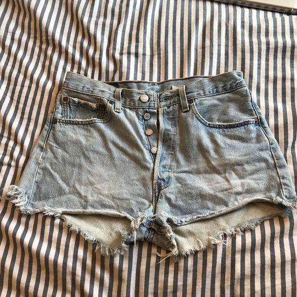 Levi's Pants - Distressed Levi’s